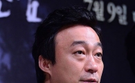 '손님' 이성민 "아이돌 이준, 입 벌리고 자는 사진 많아"