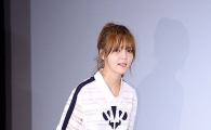 [포토] AOA 지민, 핫팬츠 아래 시원한 각선미