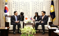 정의화, 한일의원연맹 회장 접견…"수교 50주년, 선린 우호관계 원년 되길"
