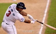 [포토]로메로, '추가 2타점 적시타'