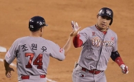 SK, 두산 추격 뿌리치고 8-7 신승