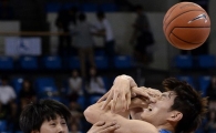 [포토]문성곤, '파울이 너무 심하잖아!'