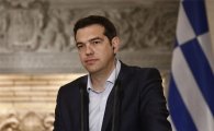 돈 급한 그리스, 추가 개혁안 통과…거센 반발
