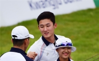[광주U대회]양궁 컴파운드 혼성경기, 송윤수·김종호 금메달 획득