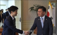 [포토]"개성공단 잘 다녀오세요"