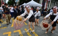 [포토]명동에 나타난 제주해녀 
