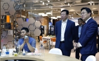 신동빈 회장, 부산 창조경제혁신센터 활성화 직접 나섰다