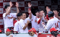 [포토]최정, '앞서가는 투런 홈런'