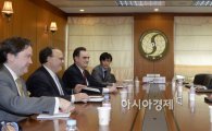 [포토]'한·미 북핵 6자회담 차석대표 면담'