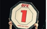 강예빈, UFC 옥타곤걸 시절 보니…"아찔 볼륨몸매"