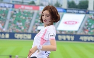 [포토] 두산 치어리더, 쭉 뻗은 각선미 ‘섹시 UP’