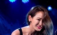 [포토] 원더걸스 예은, 가슴골 드러내며 섹시한 인사