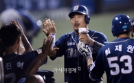 [포토]이호준, '재역전 득점이야'