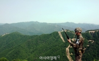 北 지뢰 도발에 두 다리 잃은 하사, 치료비 자비 부담했다고?