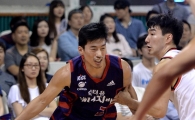[포토]돌파 시도하는 이현민