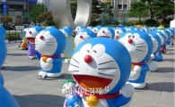 용산역에 등장한 도라에몽 100마리의 정체는?