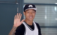 [포토]석현준, '국가대표의 반가운 손인사'