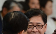 [포토]정진엽 보건복지부 장관, 국가정책조정회의 첫 참석 