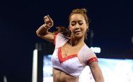 [포토] 치어리더 배수현, 남심 유혹하는 '섹시 댄스'