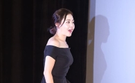 [포토] 문근영, 파격적인 앞트임 드레스 