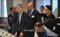 [포토]외국계 금융CEO모임 참석하는 임종룡 위원장