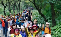 [포토]광주시 동구, 너릿재 명품숲길 걸으며 캠페인 실시