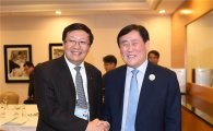 최경환, 中에 "北 비핵화 전제로 한 동북아개발은행 지지" 요청