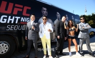 [포토]서울 하늘 아래 모인 UFC 파이터와 옥타곤 걸