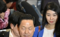 [포토]중앙위 참석하는 김상곤 위원장