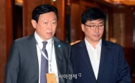 [포토]긴장한 신동빈 회장