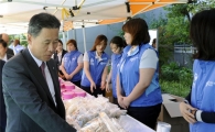 신한생명, 독거노인 위한 '따뜻한 바자회' 개최