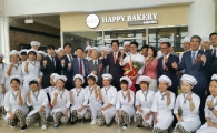 CJ푸드빌, 中길리대학 'CJ제과제빵학과' '행복베이커리' 동시 오픈