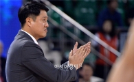 [포토]박수치는 SK 문경은 감독