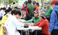 [포토]광주시 동구, “치매극복의 날” 건강캠페인 실시