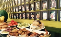 차례상 위엔 아이들이 좋아했던 치킨, 햄버거….