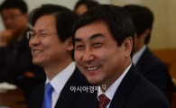 [포토]밝게 웃는 이종걸-천정배 