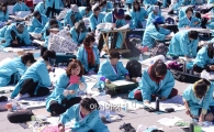 [포토]휘호경진대회 참가자들....'열심히'