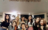 박진영, 새로운 걸그룹 '트와이스' 공개…"너희 모습 그대로 충분해"