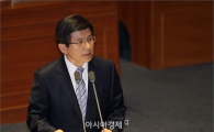 황교안 총리 "유신 찬양 교과서 나오지 않는다"