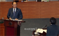 [포토]답변하는 황우여 장관