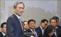 검찰, 군 댓글공작 조사로 김관진 전 국방장관 출국금지