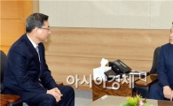 기업인들 연이어 광주시에 감사인사 전달 