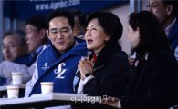 [포토]'삼성家' 이재용·홍라희·이서현, '즐거운 야구장 나들이'