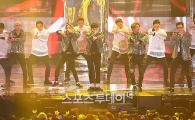 '멜론뮤직어워드' 4개 부문 상 싹쓸이 빅뱅, 최초로 선보인 무대는
