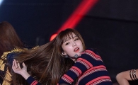 [포토] 라니아 티애, 핫팬츠+검정스타킹…'섹시'