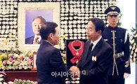 [포토]윤장현 광주시장, 故 김영삼 전 대통령 빈소 조문 