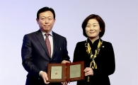 [포토]신동빈 롯데그룹 회장 “2020년까지 간부사원 30% 여성으로”