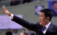 [포토]유도훈 감독, '3번 작전이야'
