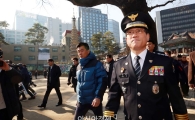 [포토]구은수 서울경찰청장, '영장 집행 경고' 
