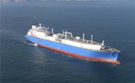 대우조선, 세계 최초 '천연가스 직분사' LNG선 시운전 완료 